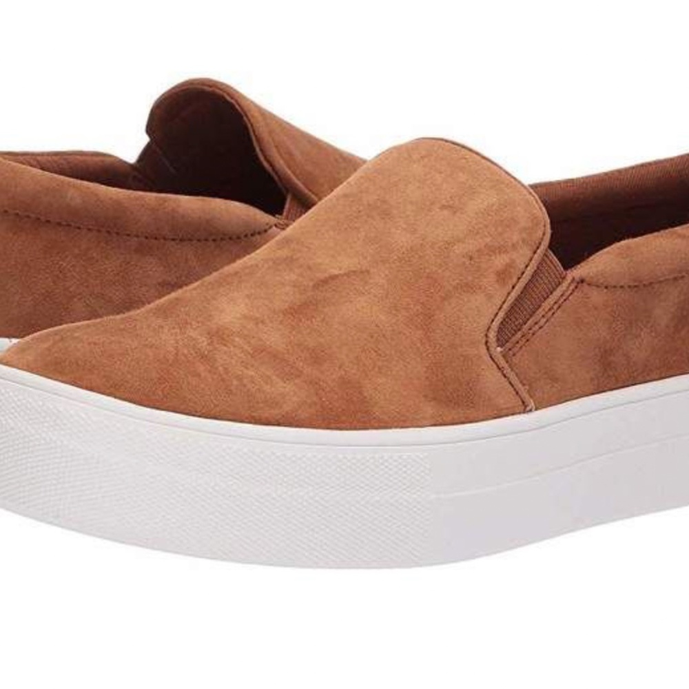 Steve Madden Gills slip on brown suede, good condition